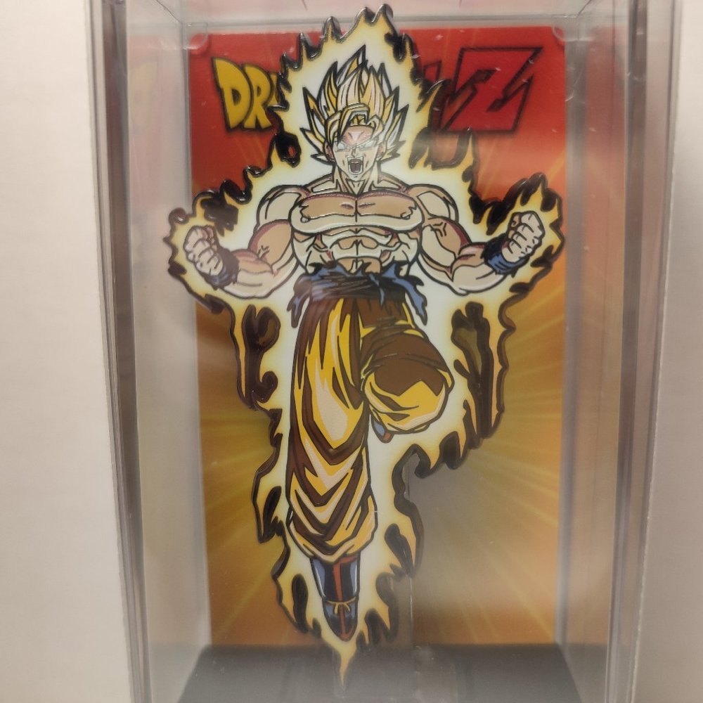 Super Saiyan Goku Dragon Ball Z FigPin Enamel Pin